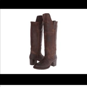 Frye brown tall boots BEST CONDITION 👢